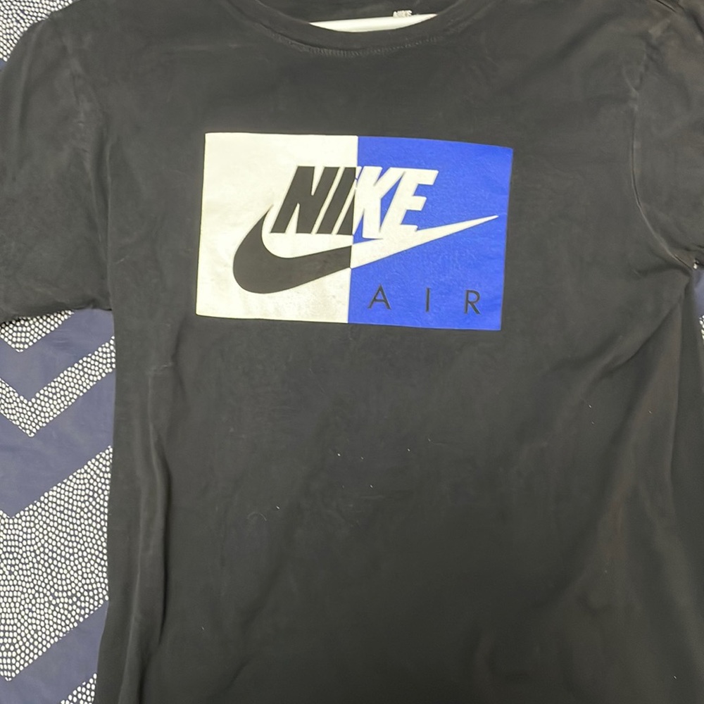 Blue and White crisp nike shirt| small